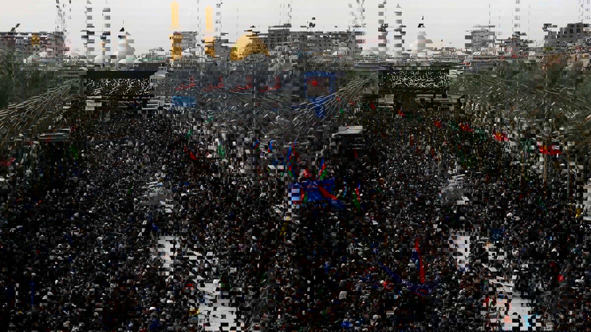 رجل دين إيراني: من يمت بـ"كورونا" في مراسم عاشوراء يعتبر شهيداً