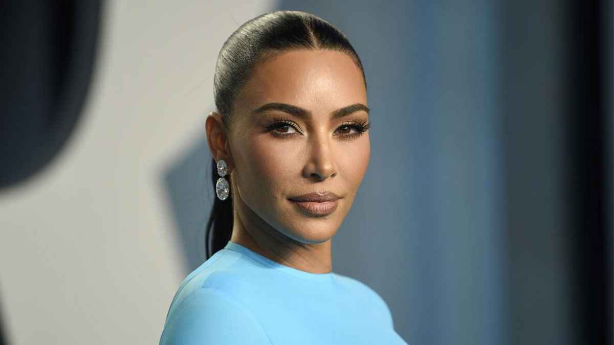 طبيب كارديشيان يكشف أسرار حماية البشرة من جفاف الشتاء (صورة)