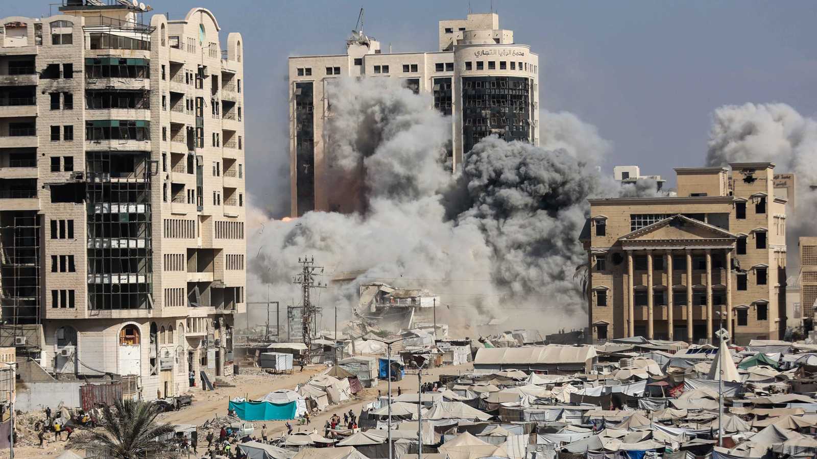 خبير إسرائيلي: خطة ترامب تضمن بقاء حماس على "قُمرة قيادة" غزة للأبد