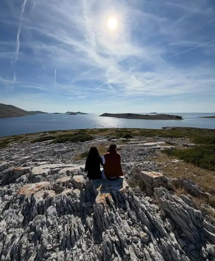 لامين يامال ونيكي نيكول