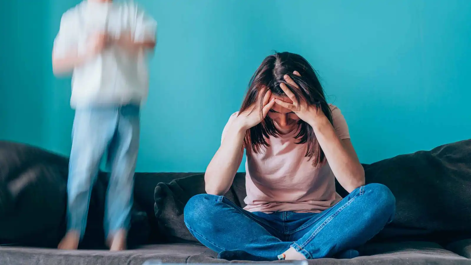 الأثر النفسي لعبارة "انتظري فحسب" على الأمهات