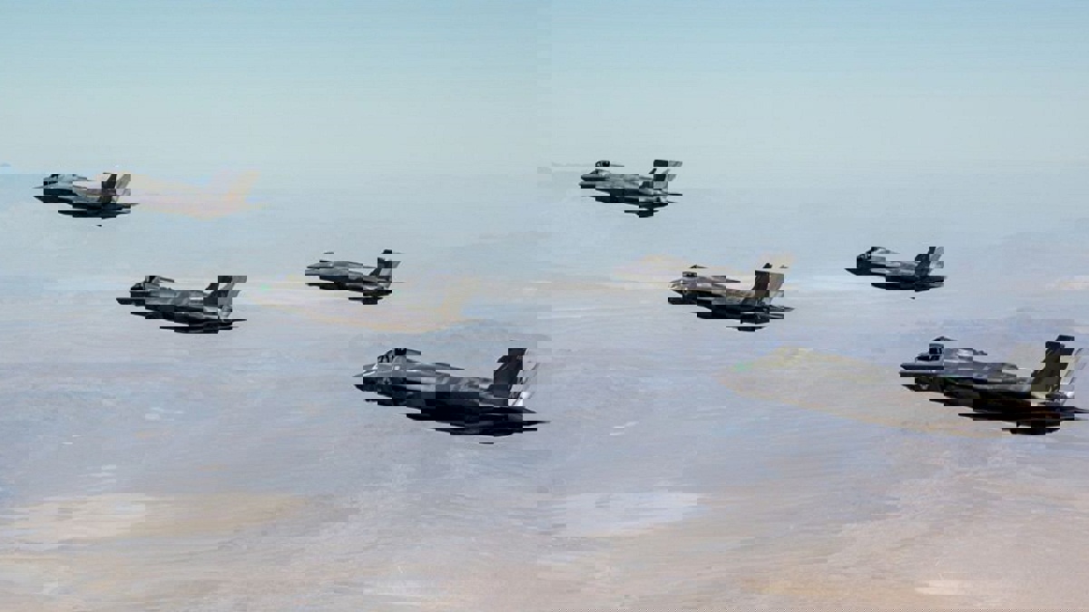 تحليق كثيف لطائرات أمريكية فوق أجواء العراق