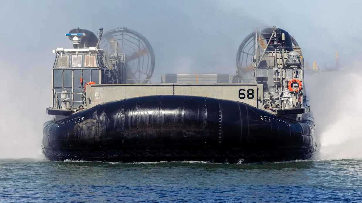 التوتر يبلغ ذروته.. تدريبات إنزال أمريكية ورسائل حرب مبطنة في الكاريبي