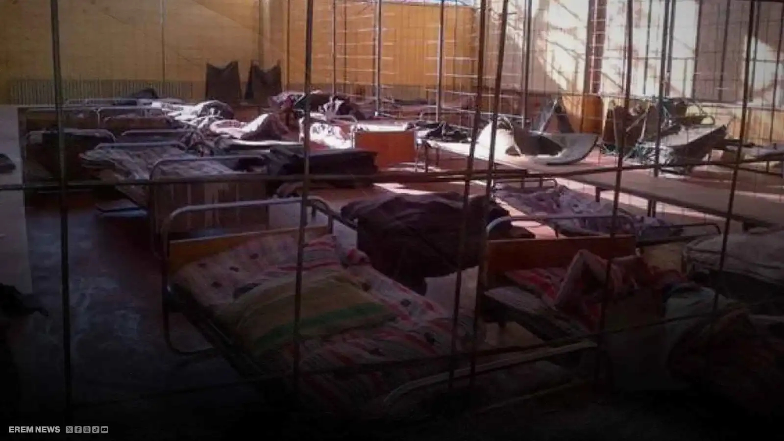 خلف الأسلاك الشائكة.. الوجه الخفي لأوروبا في مراكز احتجاز اللاجئين (فيديو إرم)