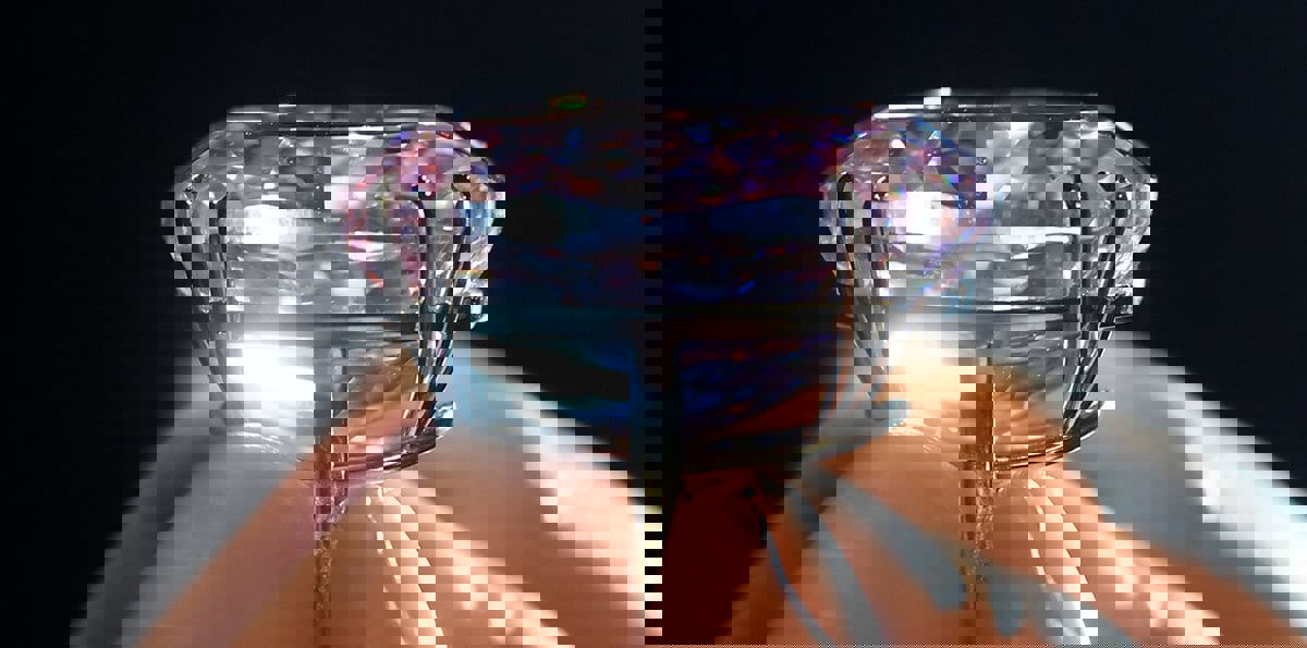 ماسة وردية تخفق في تحطيم سعر البيع القياسي العالمي للقيراط