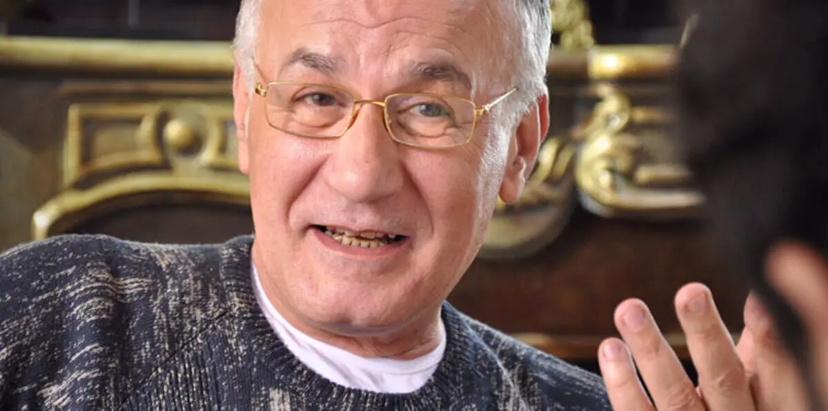 عزّت أبو عوف: تخلّي النجوم عن دعم مهرجان القاهرة السينمائي "خيانة"