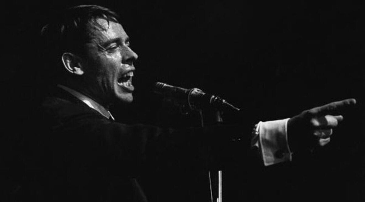 أغنية.. مغنّ يهاجم البرجوازية