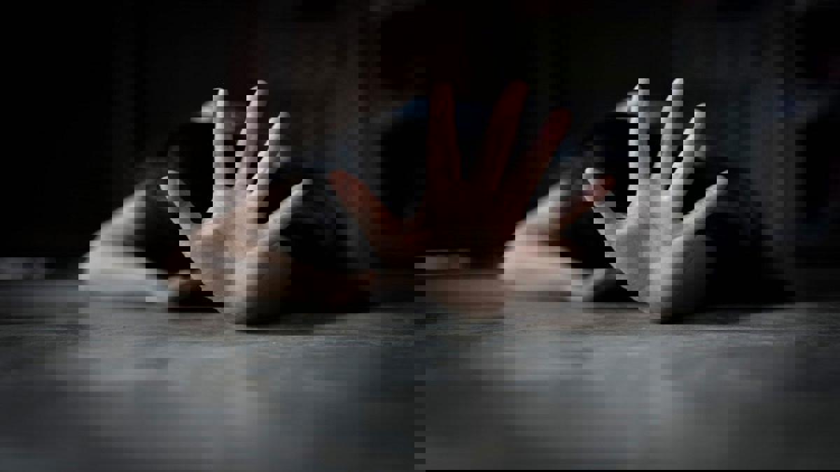 جريمة اغتصاب جماعي يقودها قاض في مصر.. استدرجوها بـ"حيلة ماكرة"