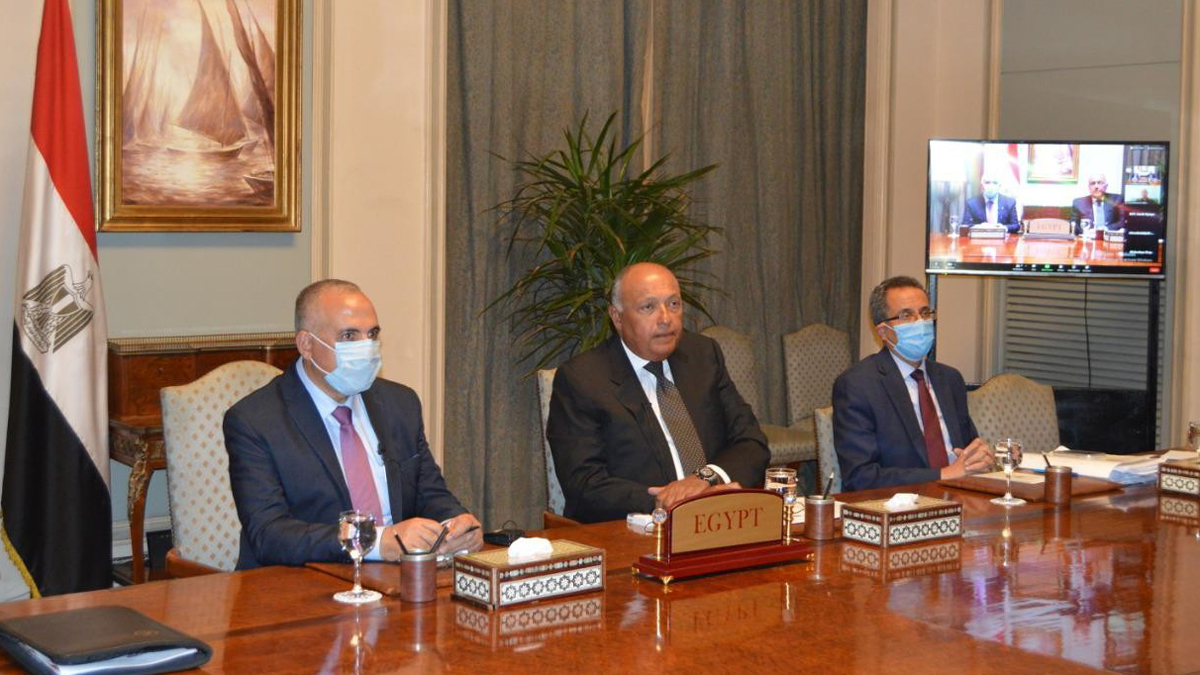 مصر عن مفاوضات السد: ملتزمون بسياسة النفس الطويل