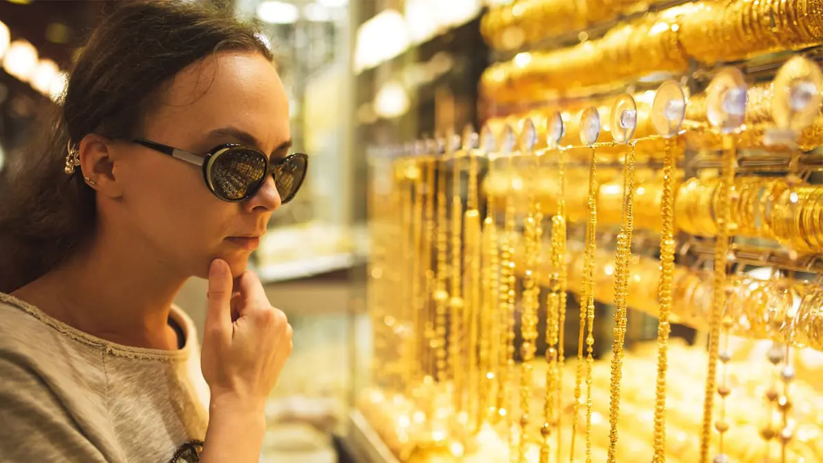 استقرار أسعار الذهب قرب أعلى مستوى لها منذ 6 أسابيع