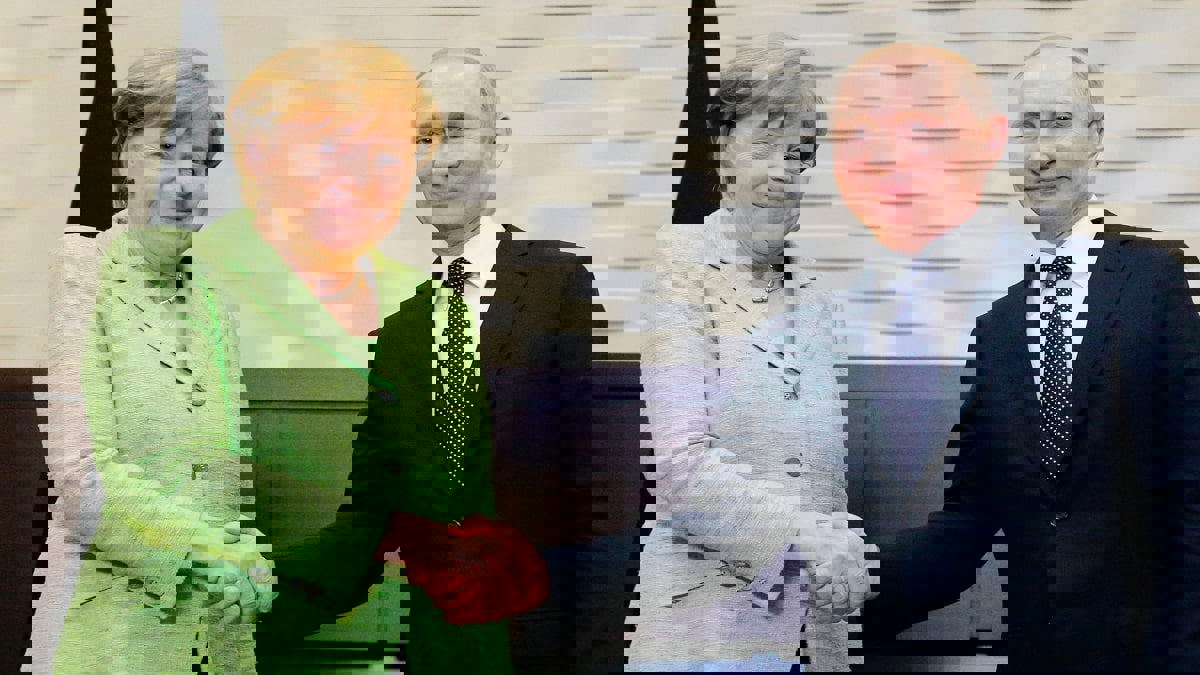 ردا على ميركل.. روسيا: لنا الحق في تحريك قواتنا على أراضينا