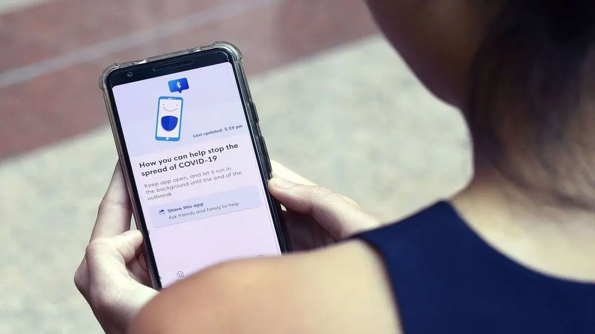 لحماية بياناتك الخاصة.. تحذير لمستخدمي أندرويد من تطبيق "كوفيد-19" المزيف