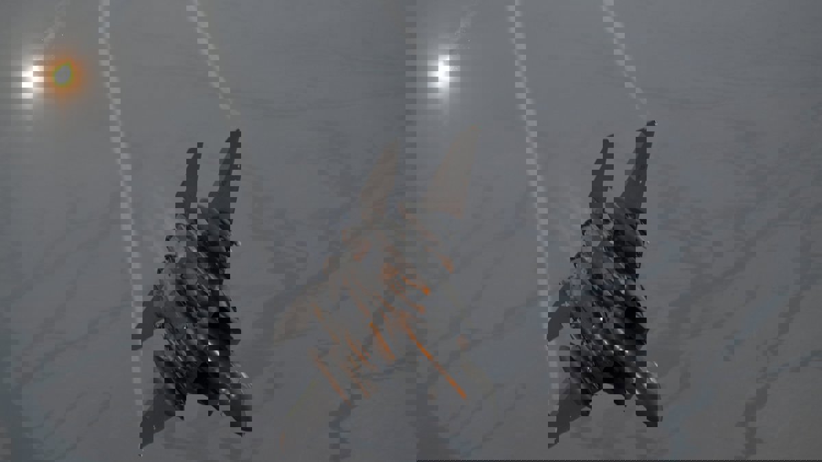 قتيل وجريح في تجدد القصف الأمريكي على الحوثيين