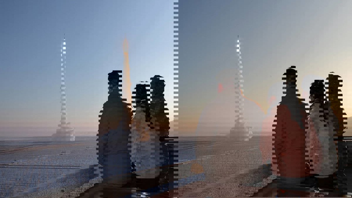 كيم يشرف على مناورة تحاكي "هجوما نوويا مضادا" 