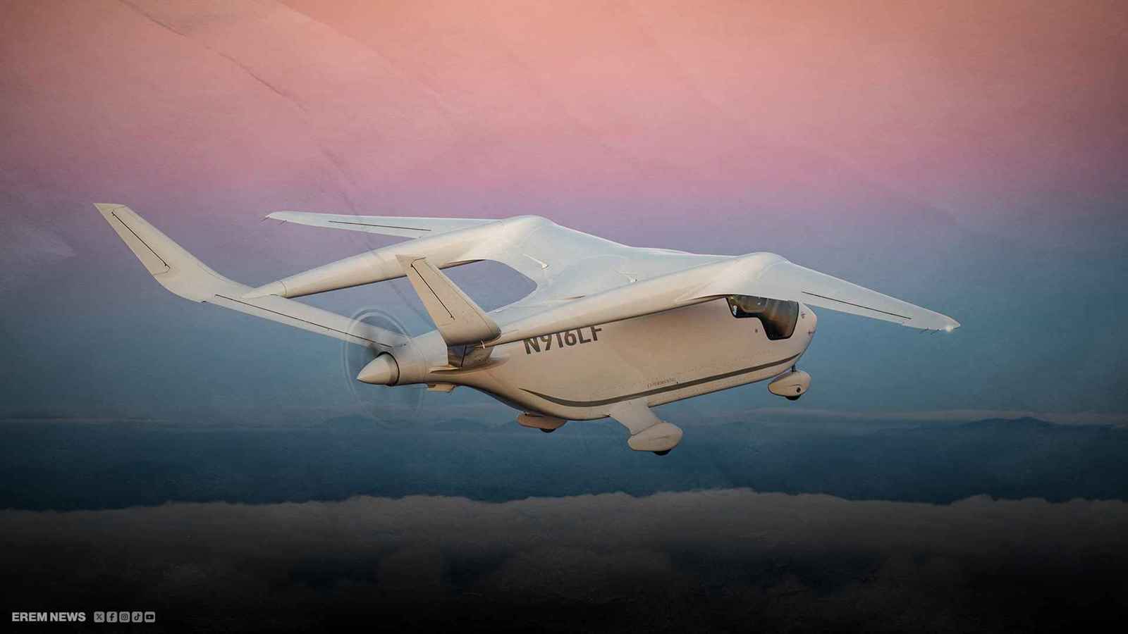 طائرة كهربائية