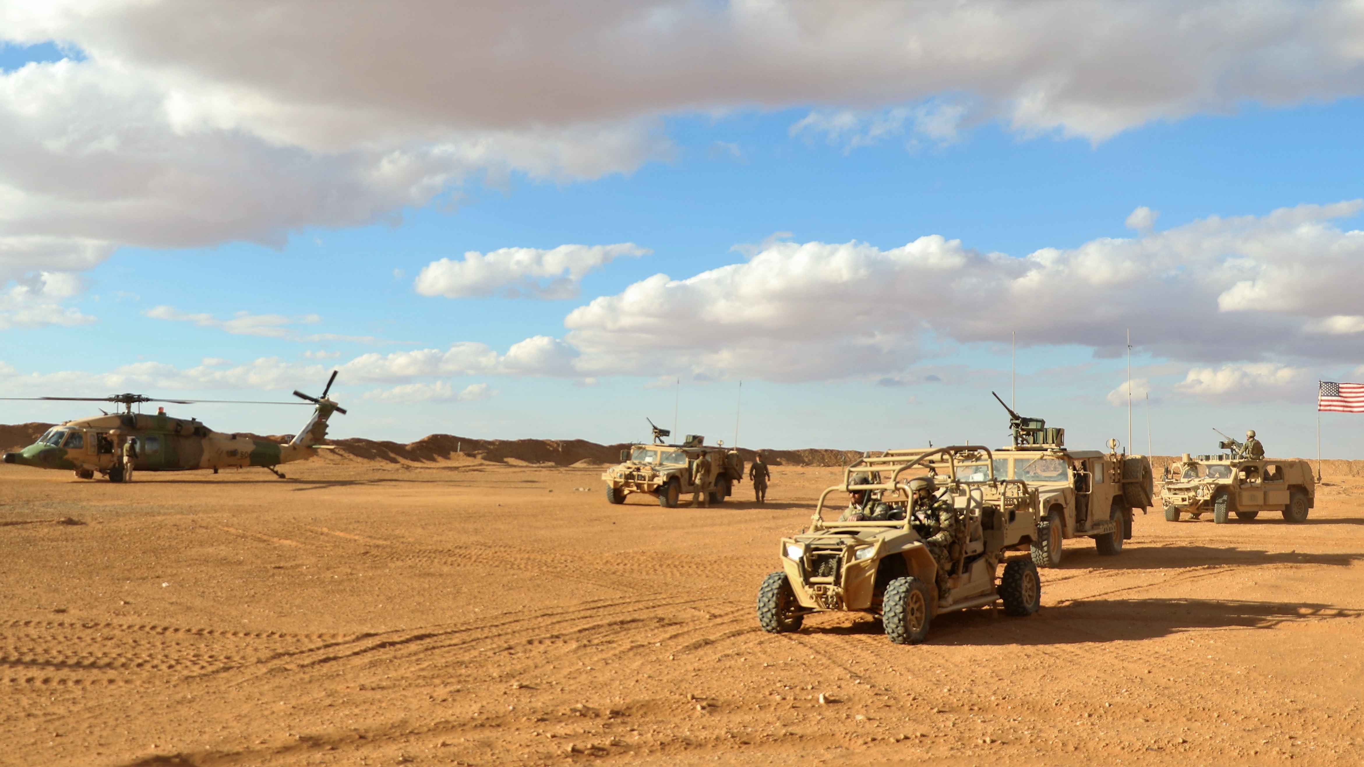 هجوم بالطائرات المسيرة يستهدف قاعدة أمريكية في الحسكة