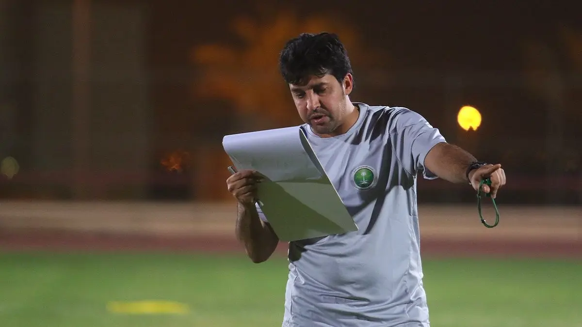 رسميًا.. صالح المحمدي مدربًا مؤقتًا للنادي الأهلي السعودي (صورة)