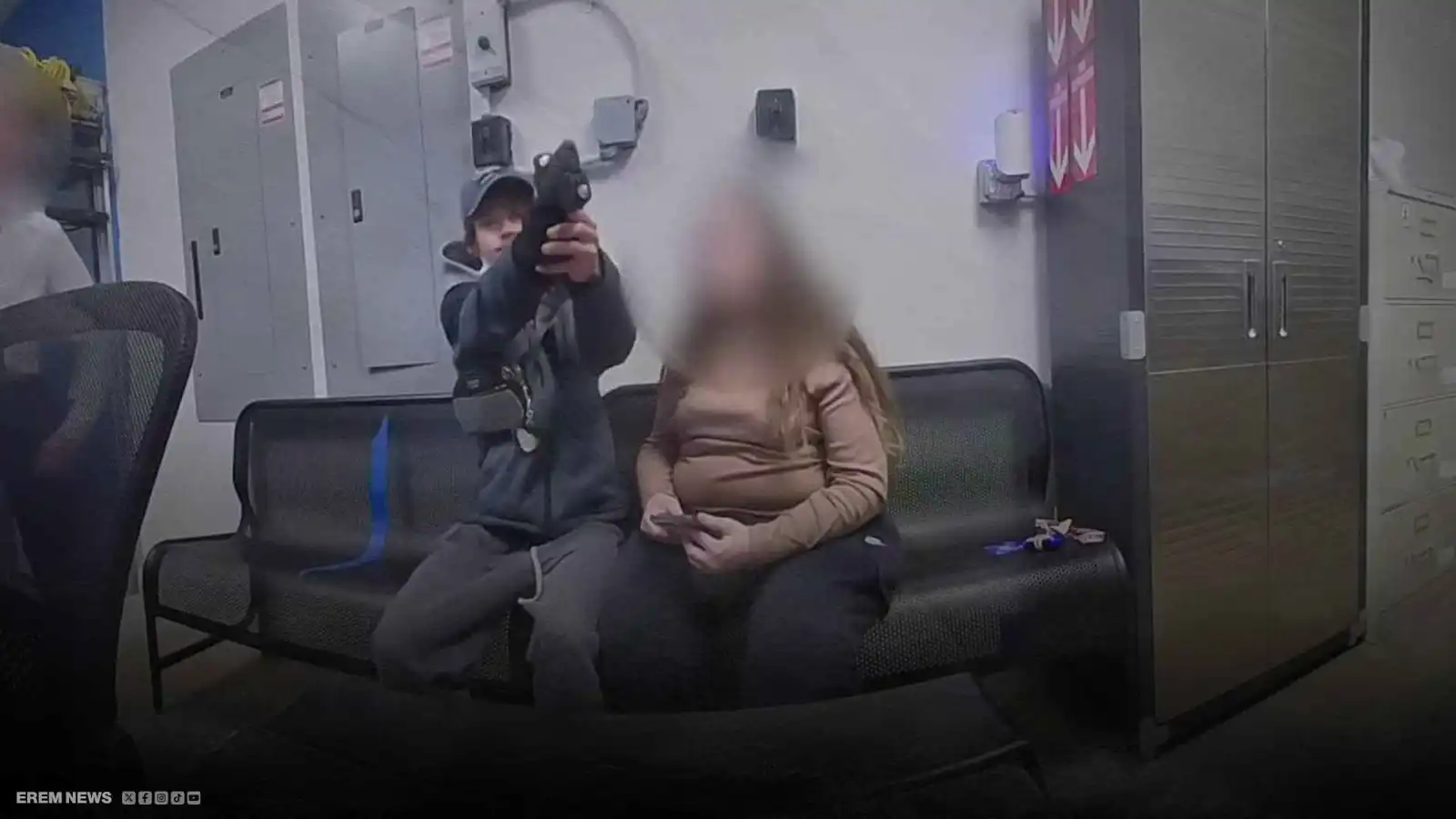 عطل مسدس ينقذ ضابطاً من الموت.. ماذا حدث؟ (فيديو إرم)