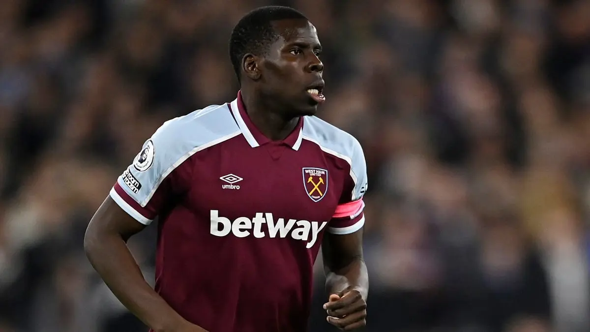 ميخائيل أنطونيو لاعب ويستهام: هل ما فعله كيرت زوما مع القطة أسوأ من العنصرية؟