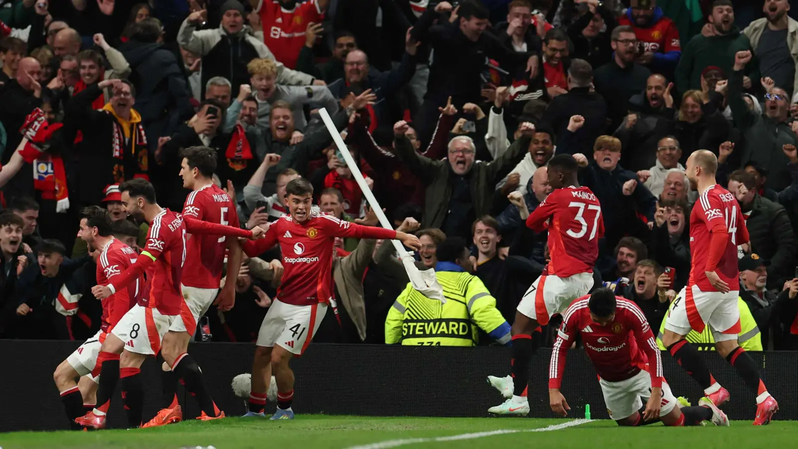 مانشستر يونايتد يخطف "فالفيردي الجديد" من ريال مدريد