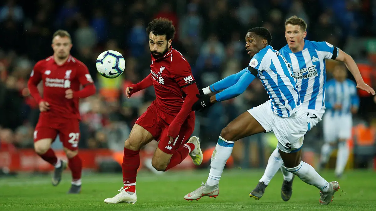 محمد صلاح يواجه ميسي.. "سبورت" تتحدث عن الطفل الذي أصبح مثل توت عنخ آمون والأهرامات