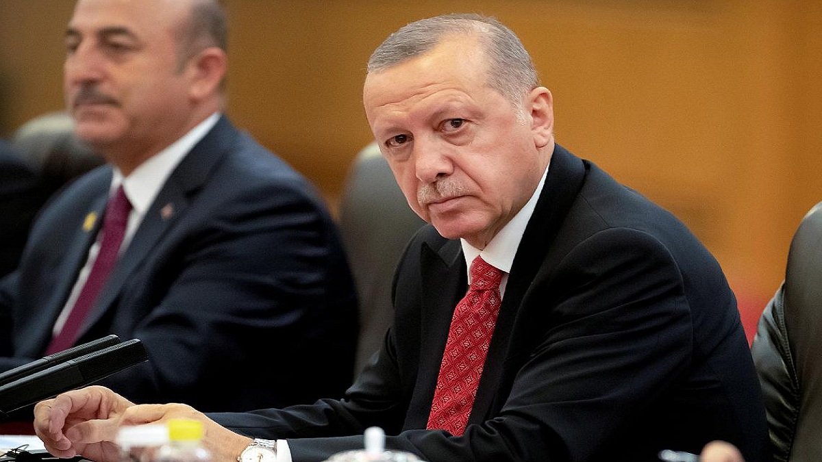 أردوغان: أوغلو ألزم نظيره اليوناني حدوده‎