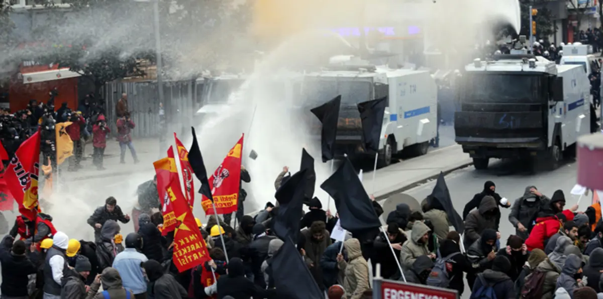 تركيا تعتقل مجموعة سورية مقربة من القاعدة عشية قمة العشرين بأنطاليا