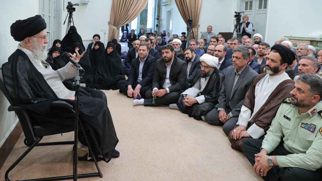 خامنئي: الحرب على إيران "مركبة"