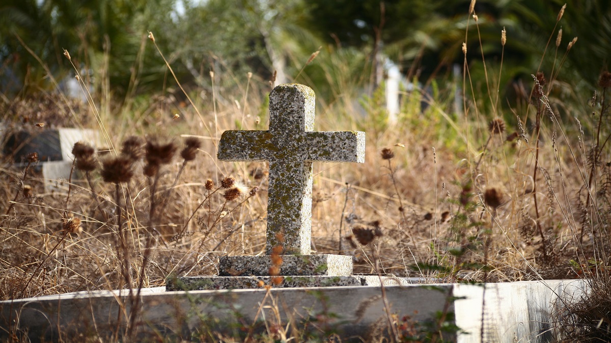 احتراق مقبرة للمسيحيين في طهران (فيديو)