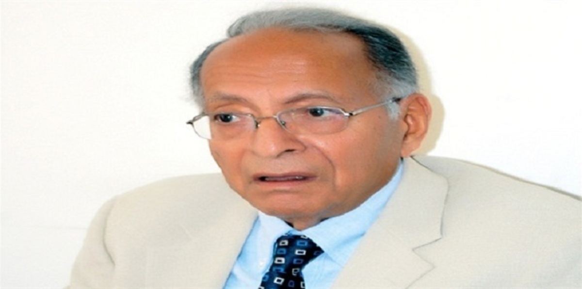 رفعت السعيد لـ"إرم نيوز": لسنا موالين للسيسي.. صباحي "ممثل" والبرادعي "عميل"