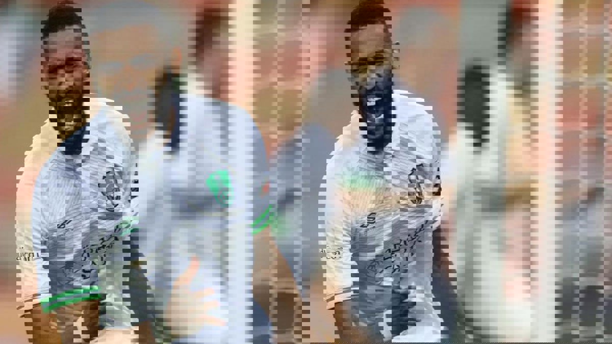 أول تعليق من مهند عسيري على حديثه مع هتان باهبري وهجوم جمهور النادي الأهلي السعودي ضده (فيديو)