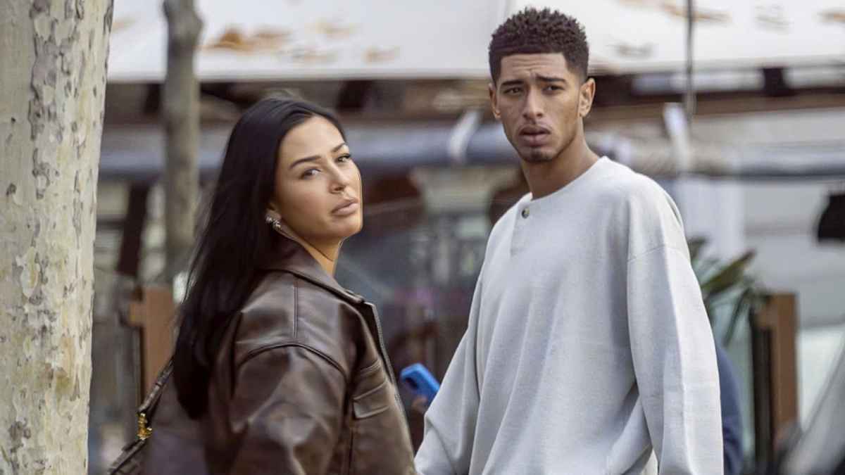 صديقة بيلينغهام السابقة ترتبط بأحد أغنياء إنجلترا (صور)