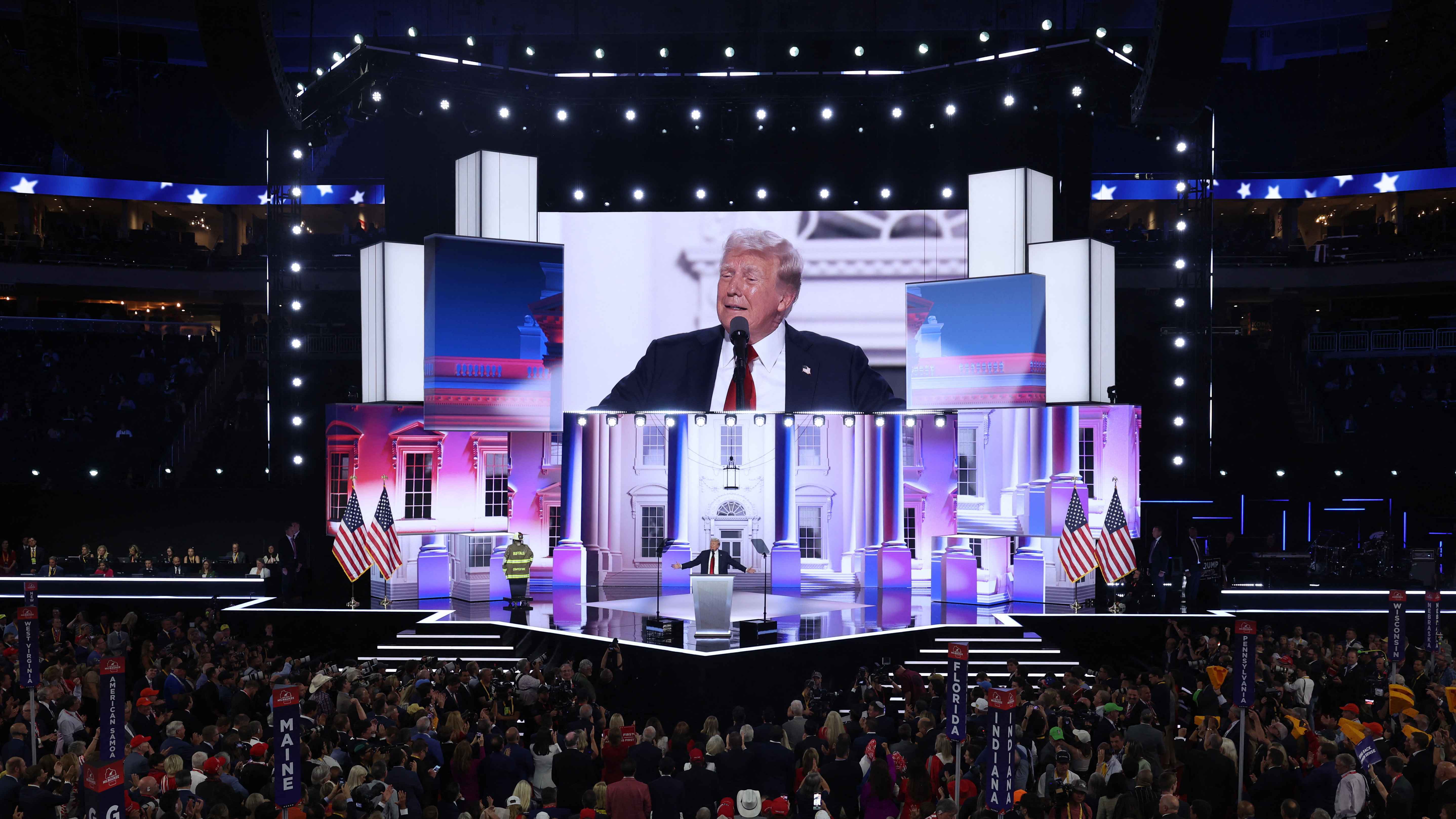 أول خطاب بعد نجاته.. ترامب يتوقع "فوزا مذهلا" في الانتخابات الرئاسية