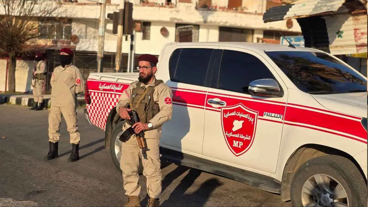 اعتقال مراسل حربي بميليشيا "الدفاع الوطني" في دمشق (فيديو)