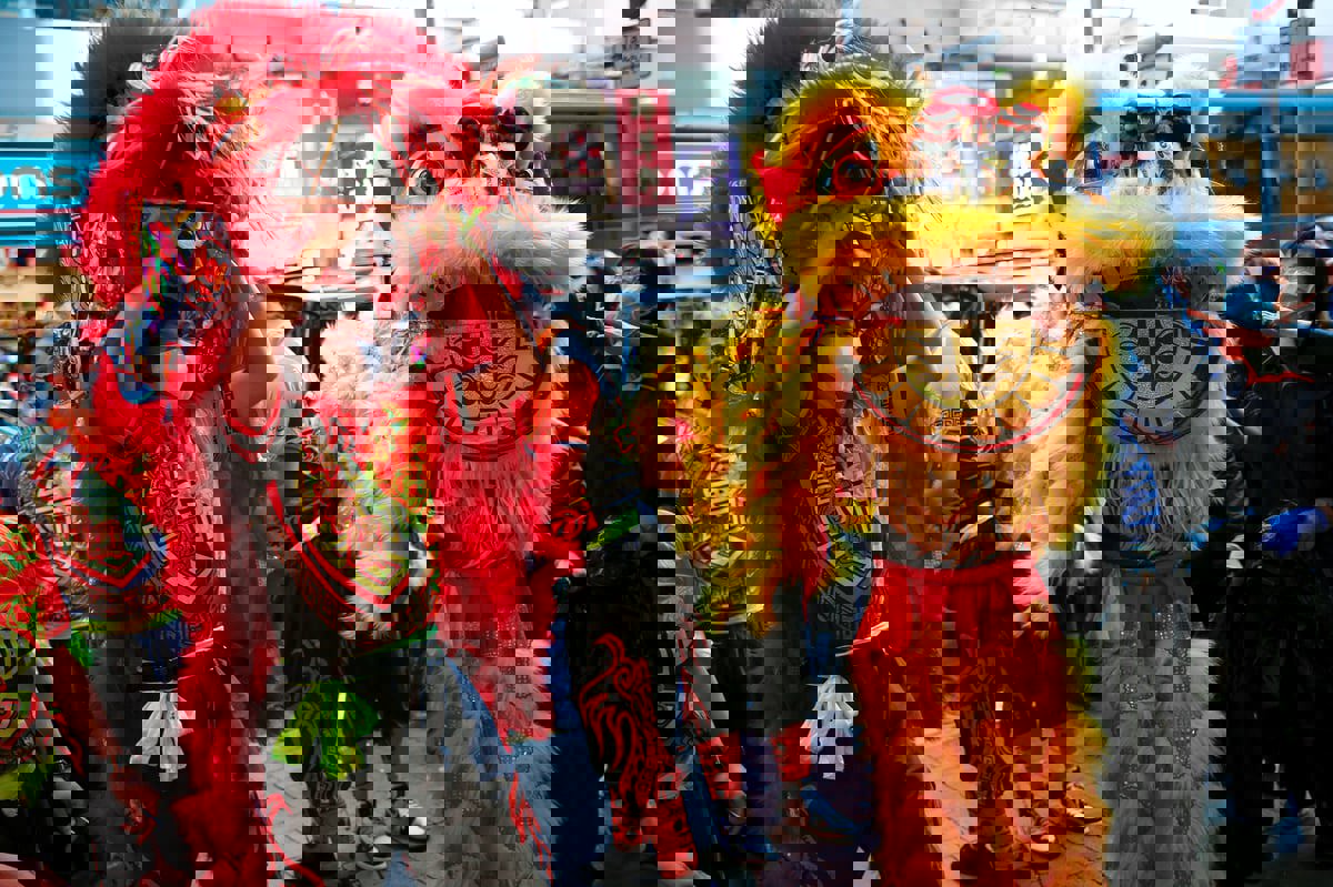 في عام التنين.. الاقتصاد الصيني أمام مفترق طرق 