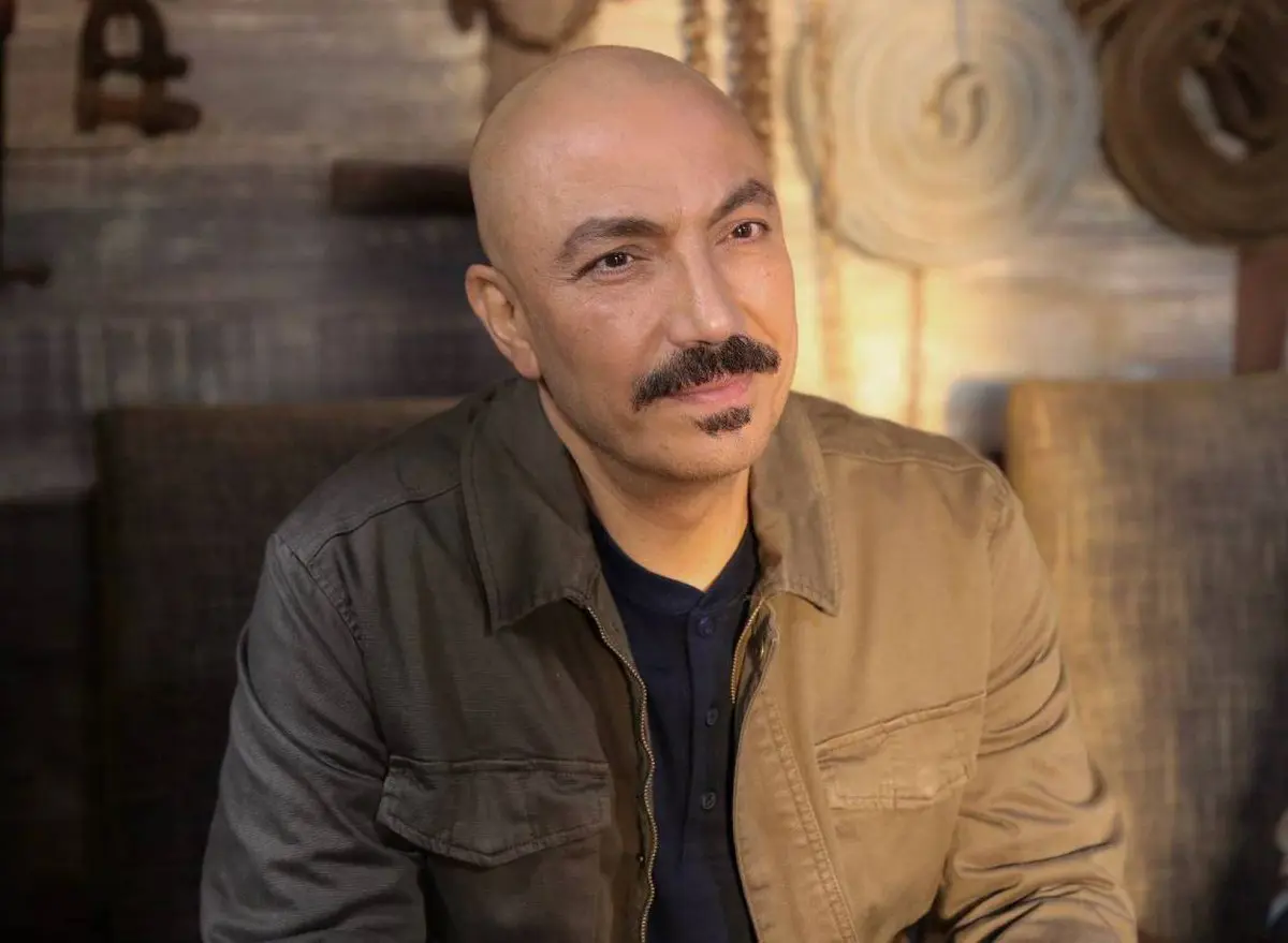 الفنان طارق لطفي لـ"إرم نيوز": العتاولة قدّمني في لون شعبي لأول مرة