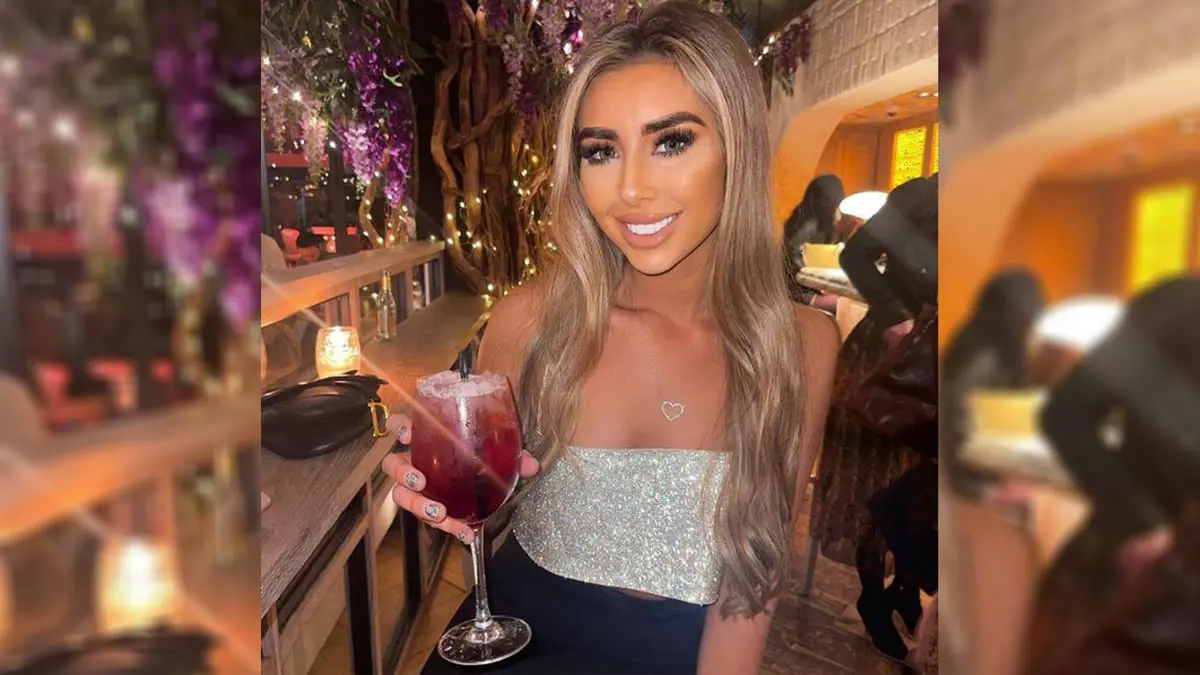 فنانة تجميل تستخدم الشامبو لتبييض أسنانها.. وأطباء يحذرون (فيديو)