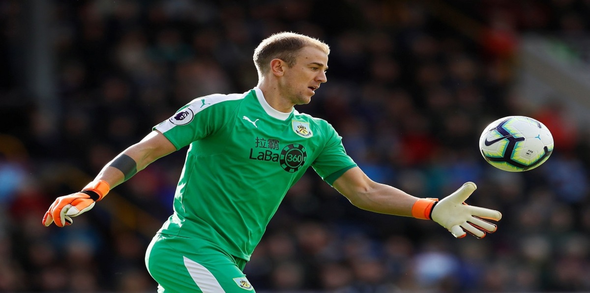 غوارديولا يتوقع استقبالًا حارًا للحارس جو هارت في مباراة مانشستر سيتي وبيرنلي