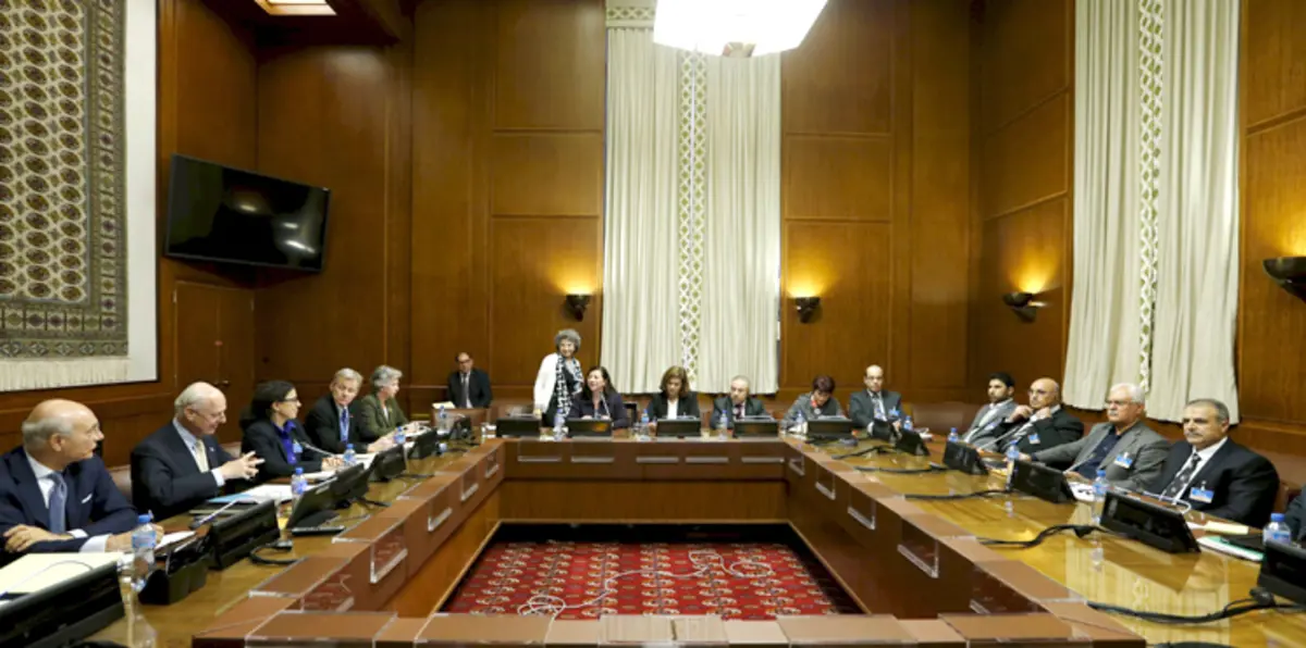 بدء محادثات جنيف رسمياً ونقاش حول مسائل إنسانية