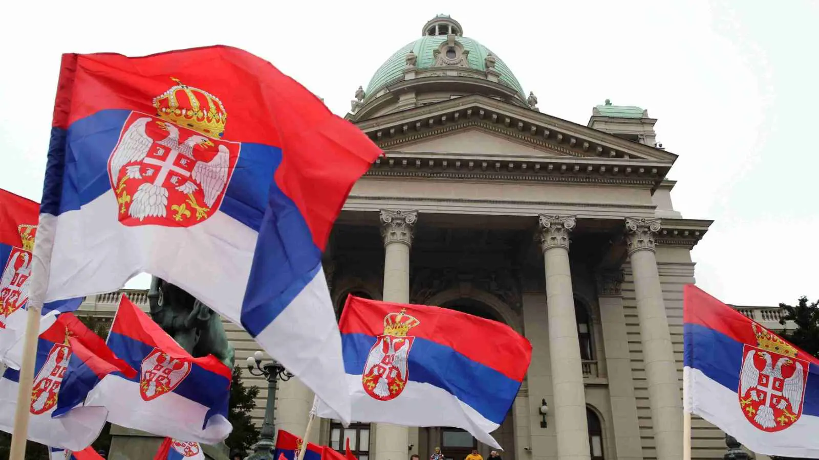 منهم حارس بوتين الشخصي.. صربيا تجنس شخصيات روسية بارزة