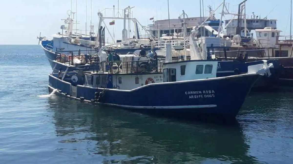 التوتر يتصاعد.. فنزويلا تحذر من "استفزازات" أمريكية في مياهها الإقليمية