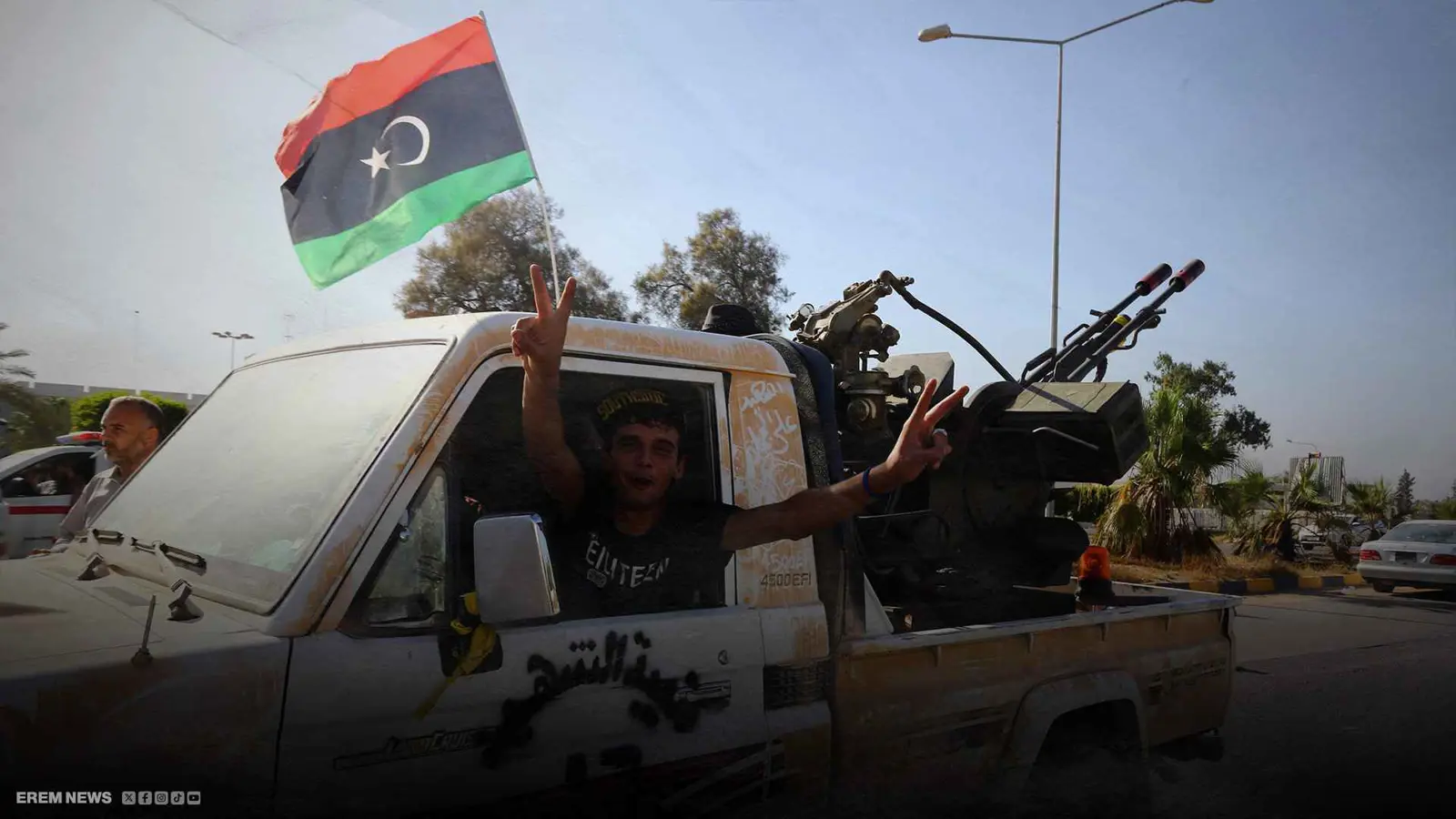 عربة تابعة لأحد التشكيلات المسلحة في ليبيا