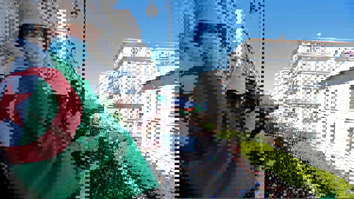 الجزائر تحكم على الناشط في الحراك شمس الدين لعلامي بالسجن عامين