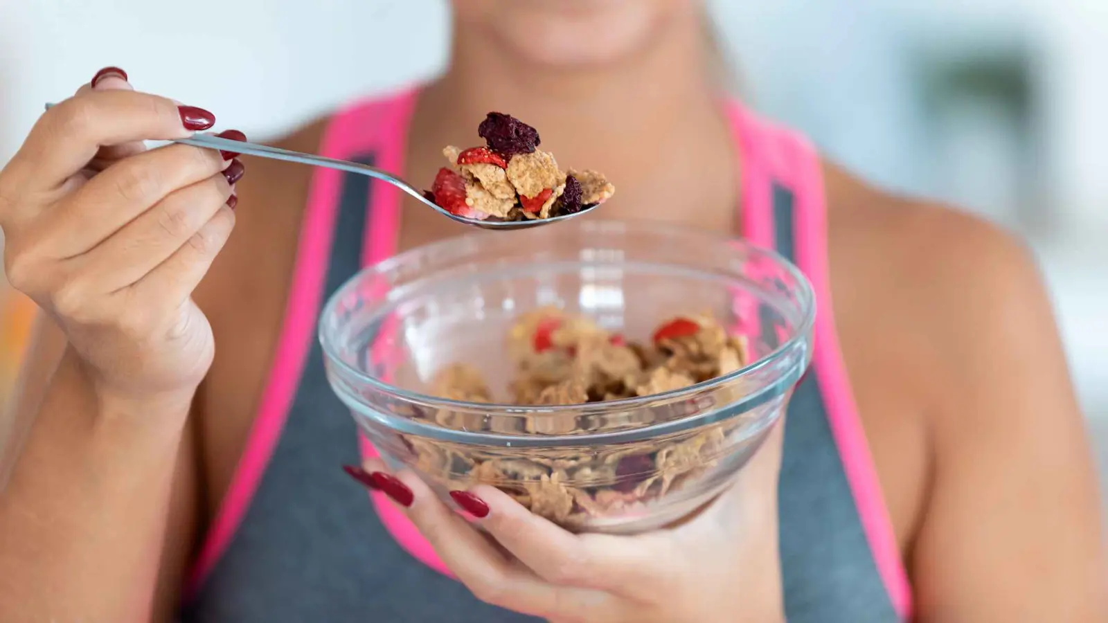 "تيك توك" يشعل اتجاها جديدا.. ماذا تعرف عن "تعزيز الألياف"؟