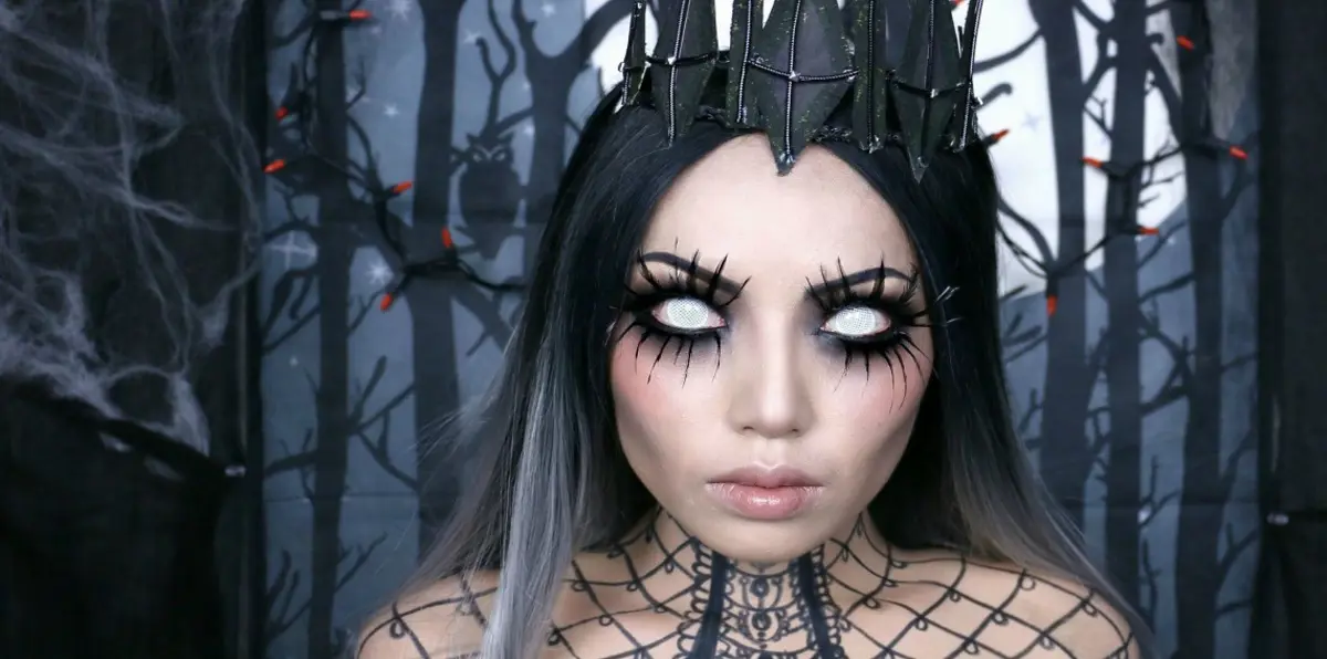 في الهالوين.. تحذيرات من مخاطر ارتداء العدسات اللاصقة "التنكرية"