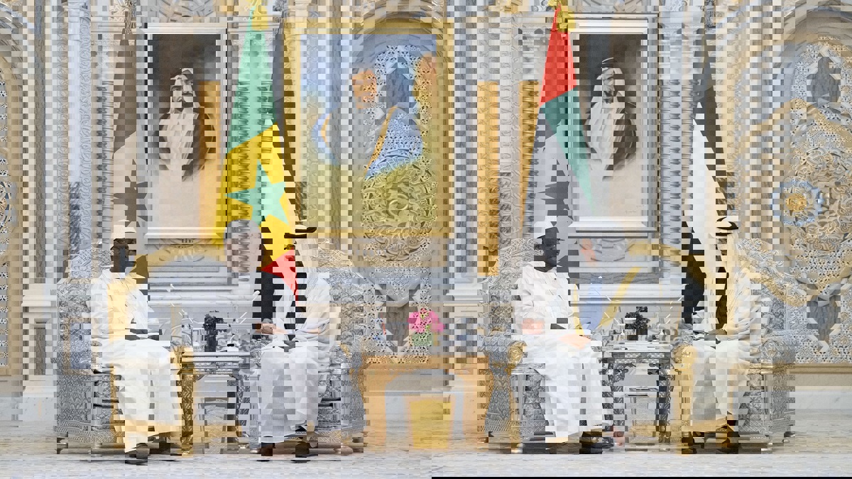 محمد بن زايد يستقبل رئيس السنغال في أبو ظبي (صور)