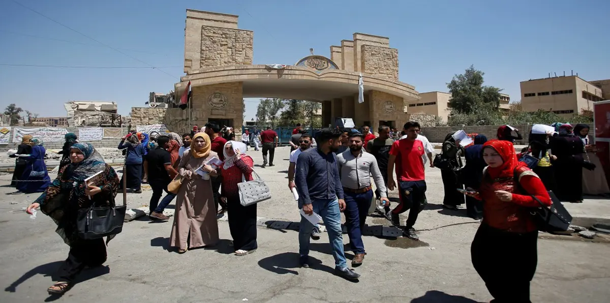 بالصور.. نساء الموصل يكشفن وجوههن ويرتدين ملابس زاهية