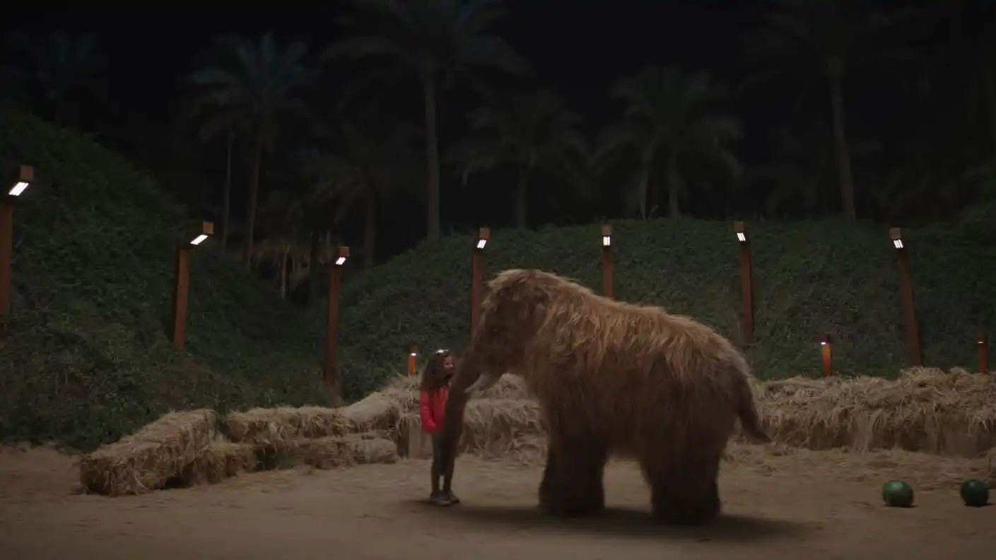 منافسة شرسة بين "عودة الماموث" و"فيها إيه يعني" على صدارة الأفلام المصرية