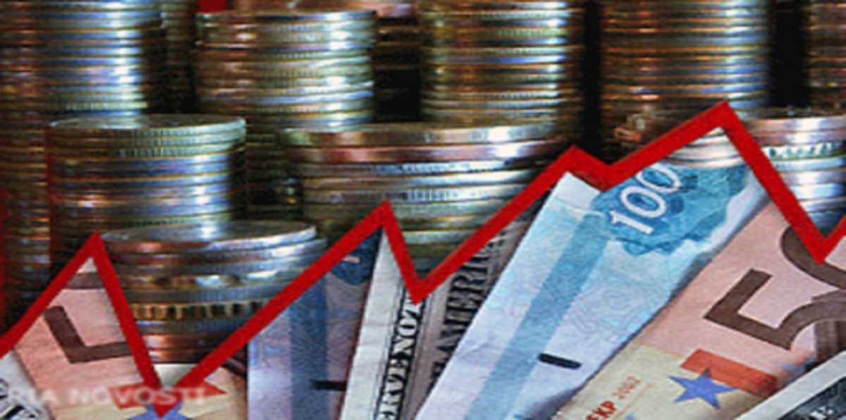 الروبل الروسي ينخفض لأدنى مستوى في 16 شهرًا تحت وطأة تهديدات ترامب بشأن سوريا