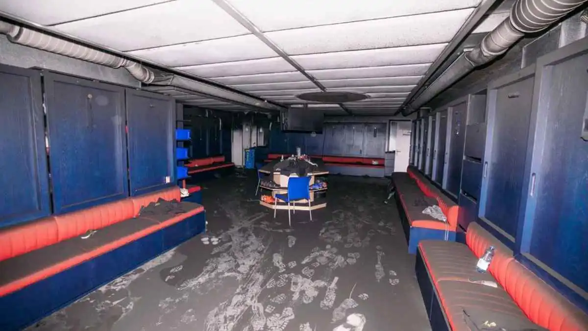 نادي بازل يكشف عن دمار كبير لملعبه التاريخي إثر حريق مروع (صور)